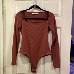 Mauve ribbed bodysuit